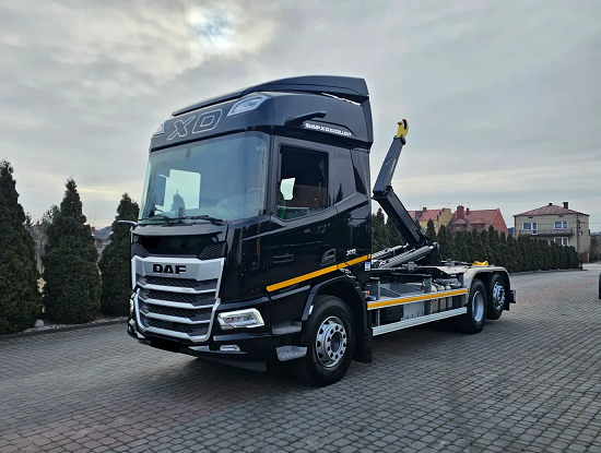 DAF XD 450 6x2 - hákový nosič kontejnerů Meiller
