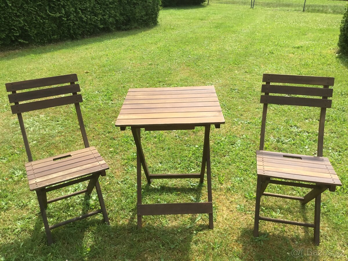 Set zahradního nábytku - stůl a 2 židle