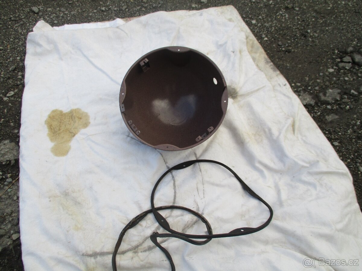 Hrnec světla Škoda 100