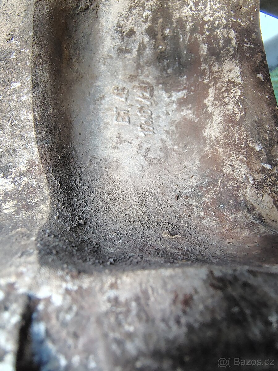 Prodej zimních pneu 215/60/17