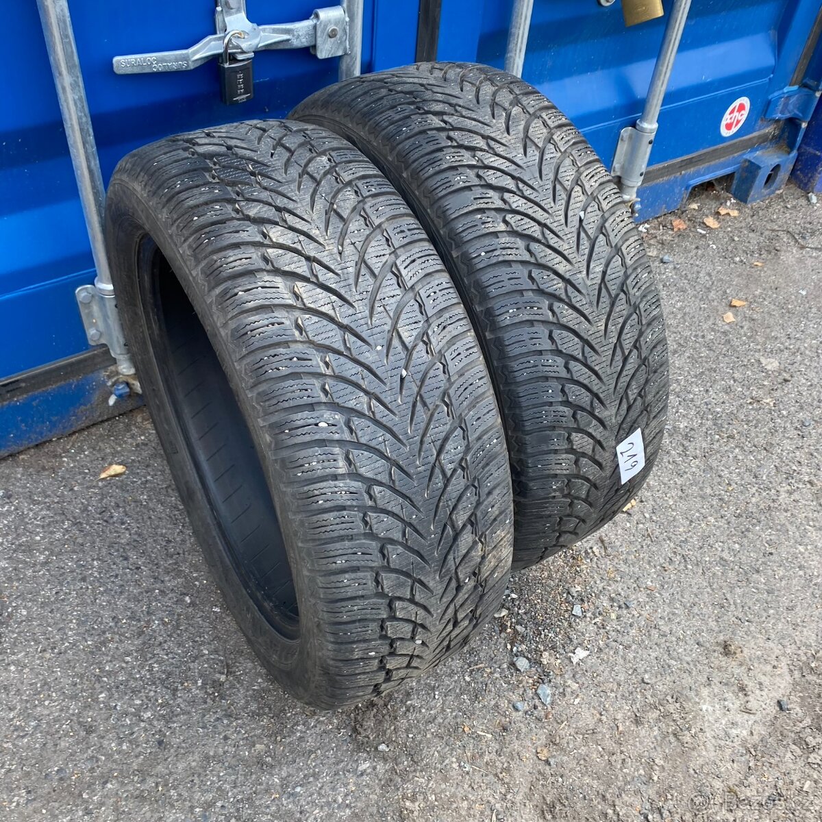 Zimní pneu 235/50 R18 101V Nokian 6,5mm