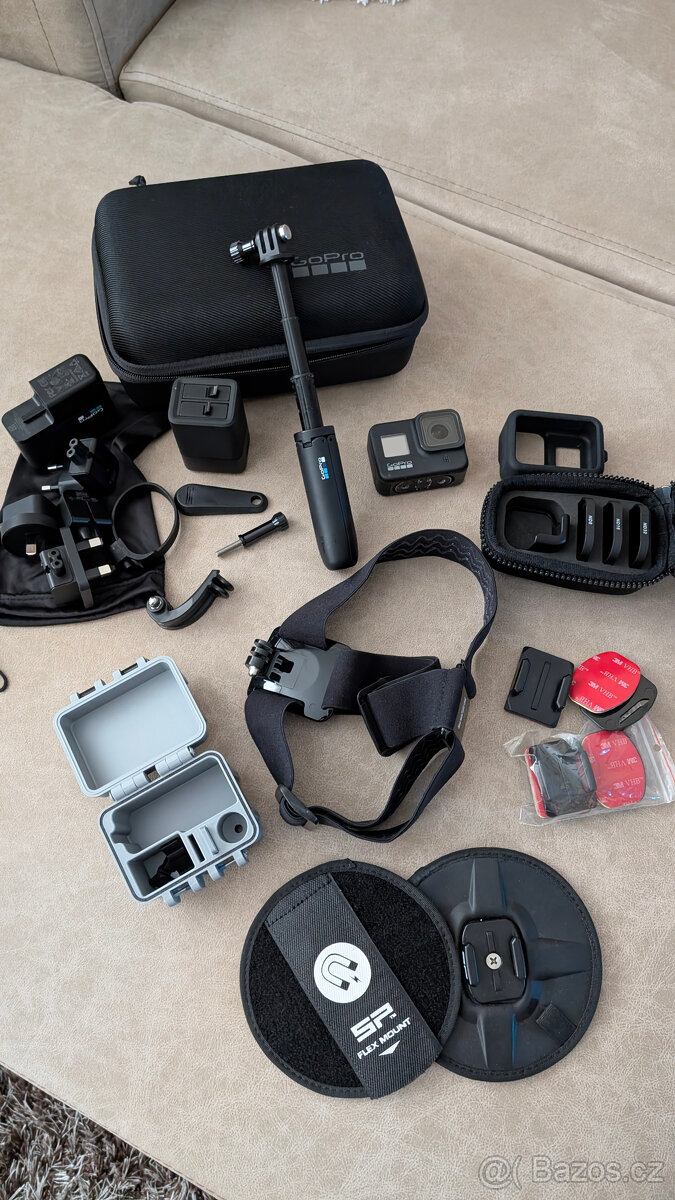 Gopro Hero 8 (+ příslušenství)