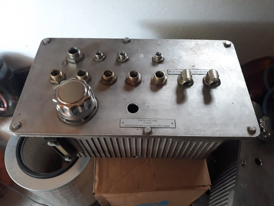 Hydraulická nádrž celohliníková 20L