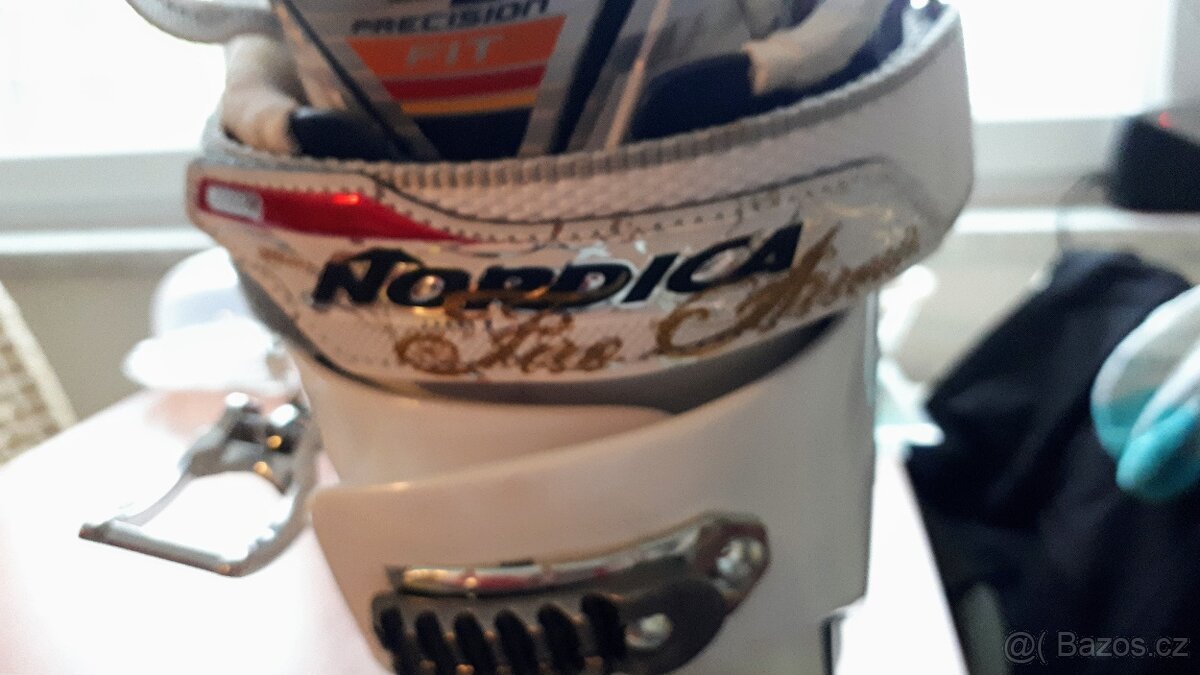 Prodám dámské lyžařské boty