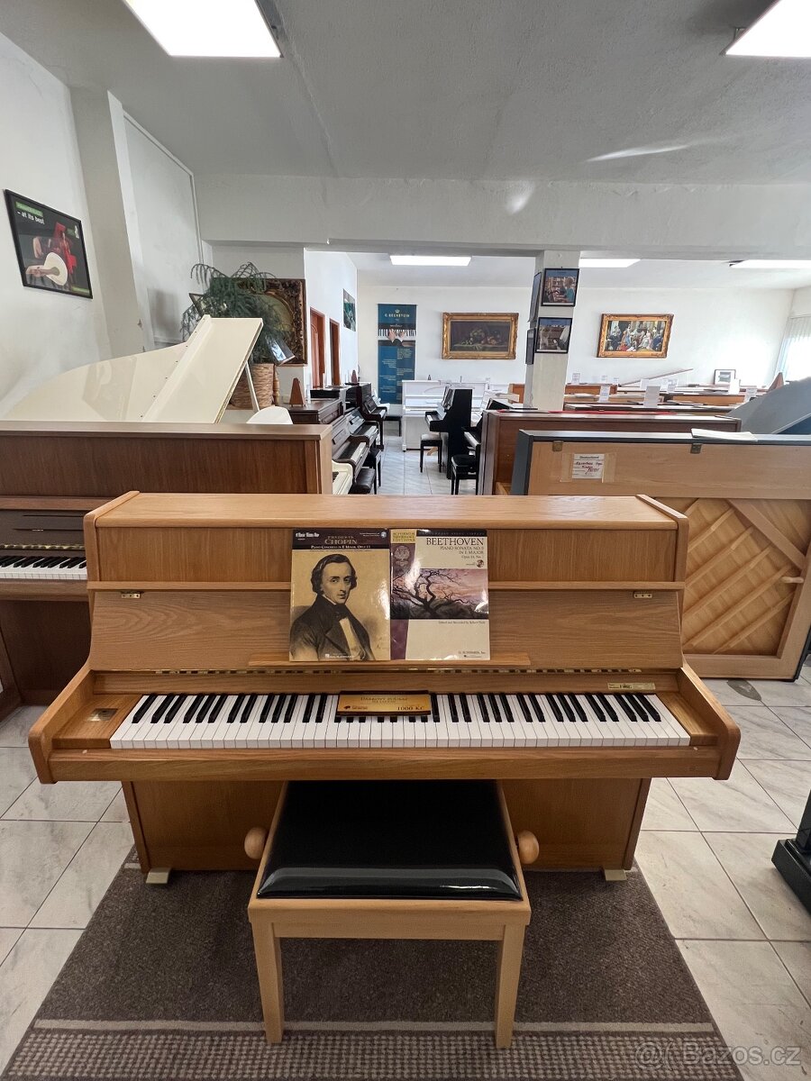 Korejské piano Samick se zárukou 2 roky, doprava v ceně.