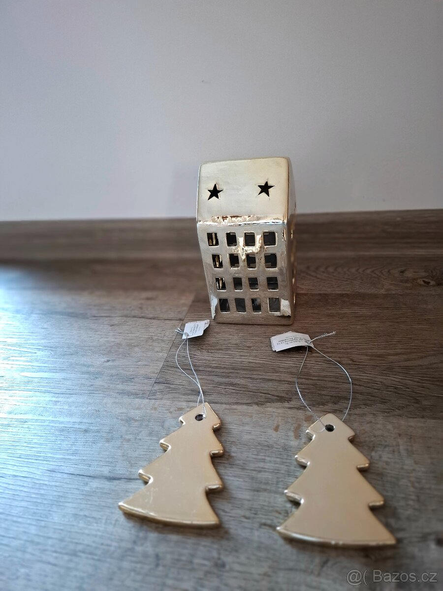 Vanocni sviceni, dekorace, ozdoby, stromecek