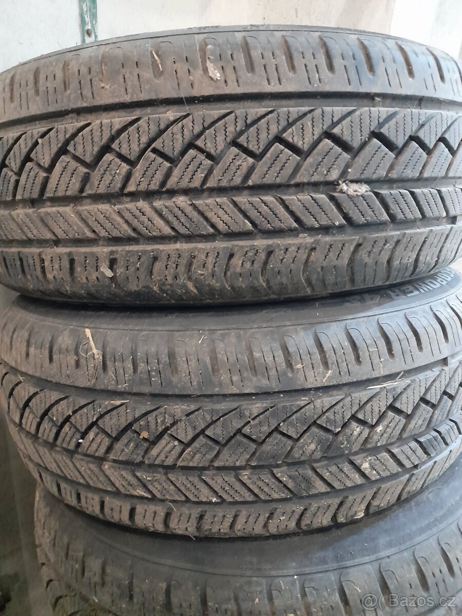 Audi kola 16" + zimní pneu 205/60 R16