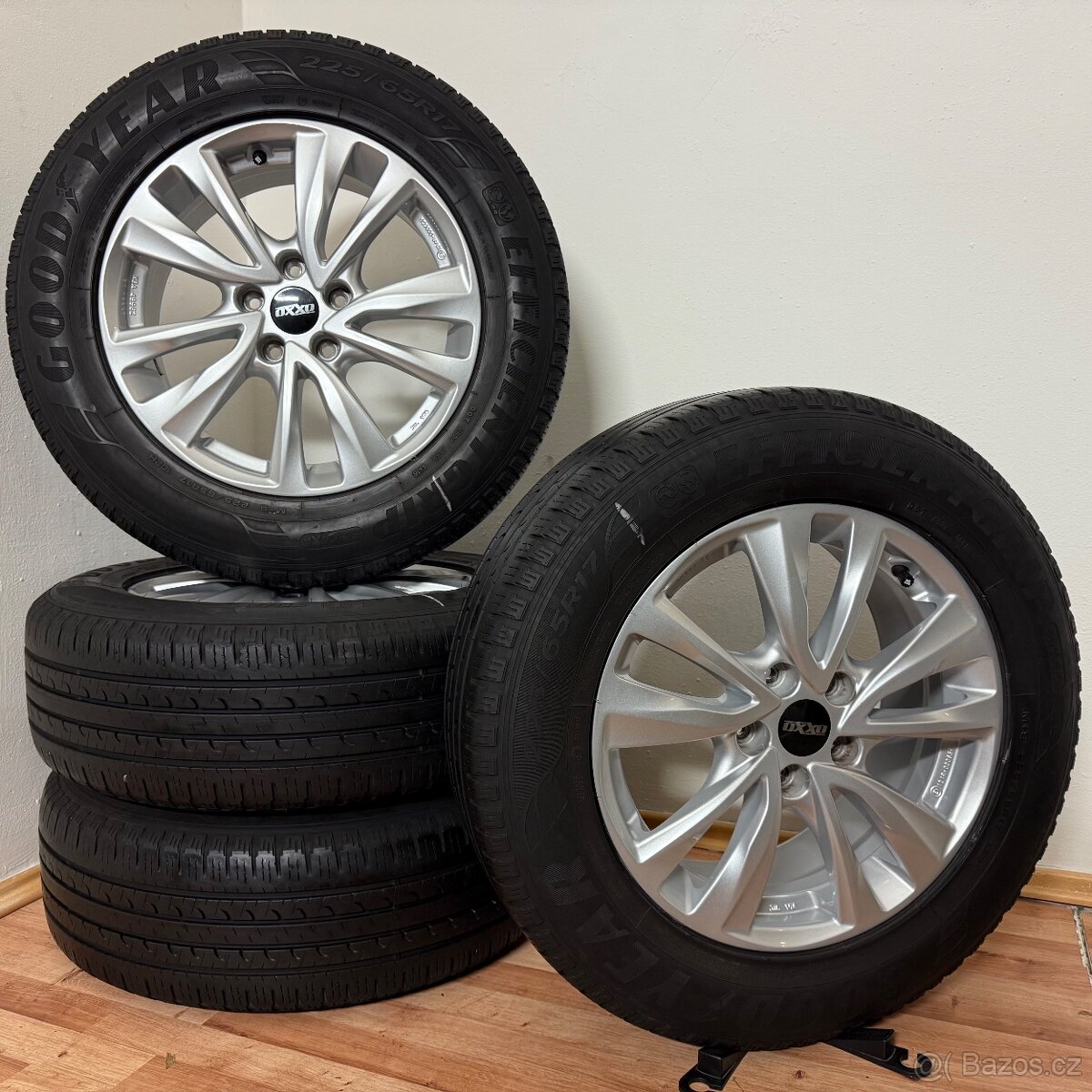 MAZDA CX-5 5x114,3 R17 ET50+LETNÍ 225/65R17 6mm