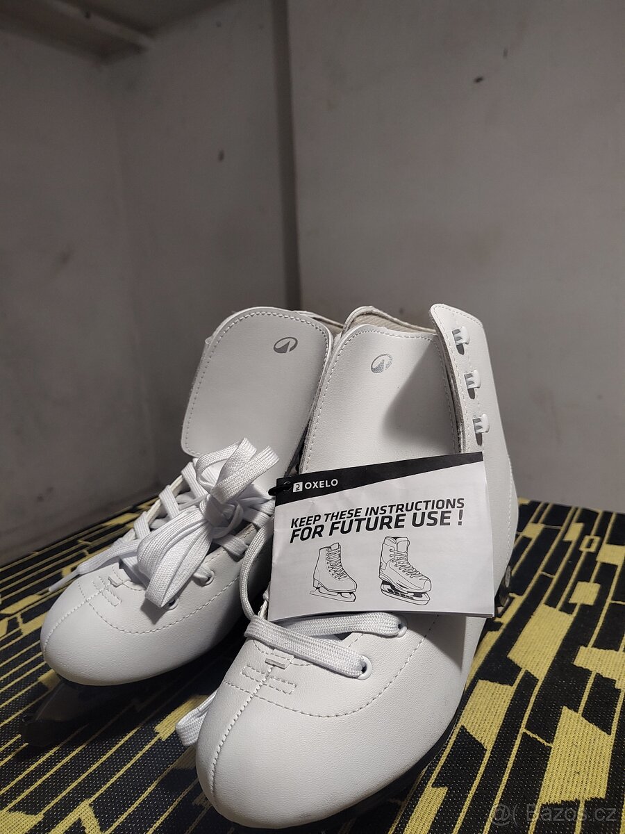 Dámské lední brusle