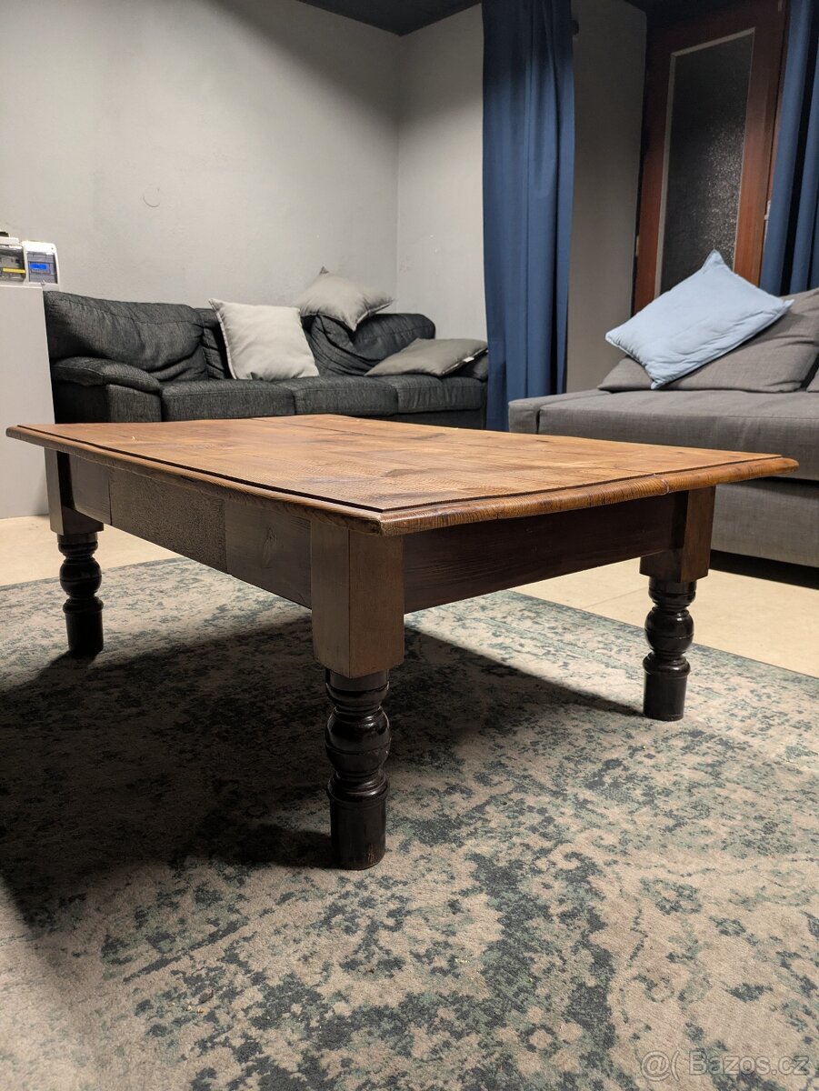 Konferenční stůl dřevo