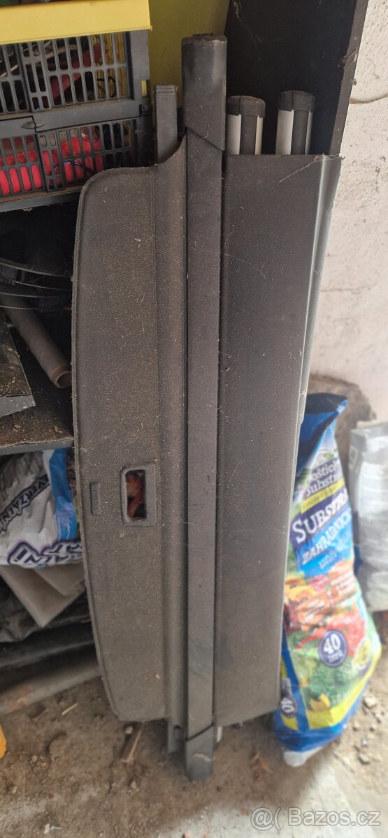 Prodam levne zadni plato Skoda Octavia combi kombi. Cena doh