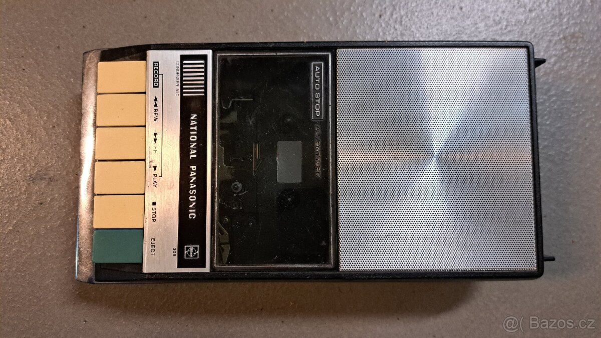 Kazetový magnetofon National Panasonic