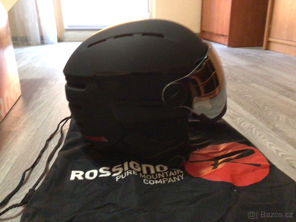 Lyžařská přilba Rossignol