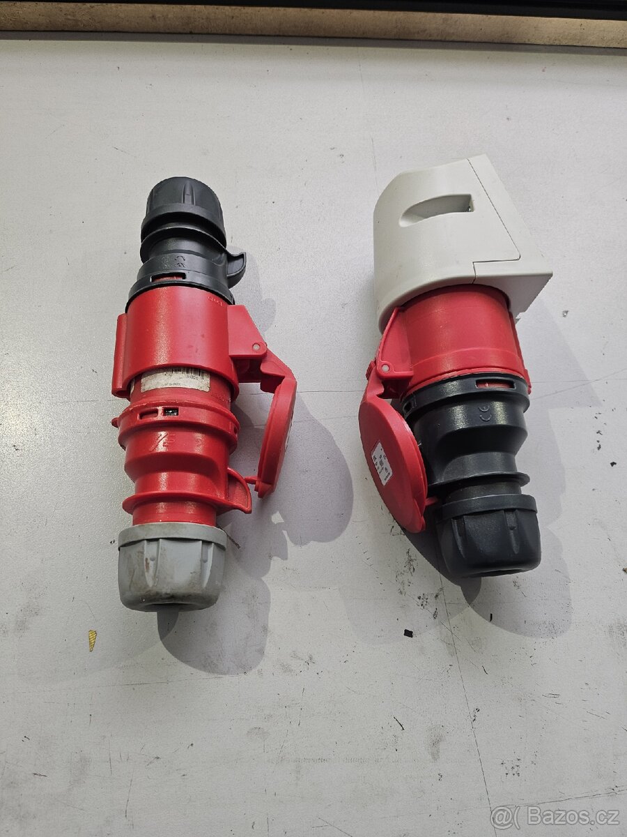 Vidlice a zasuvka 380v