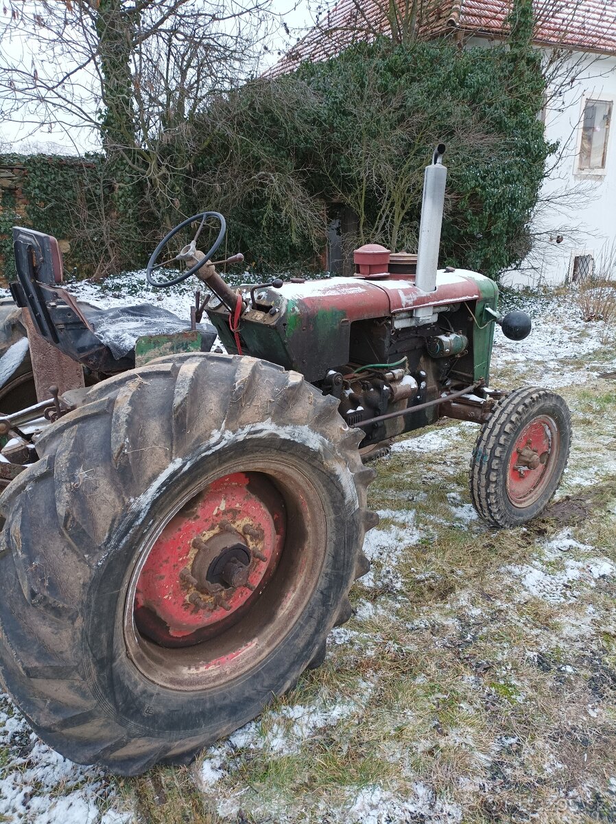 Zadní blatníky na traktor Škoda 30