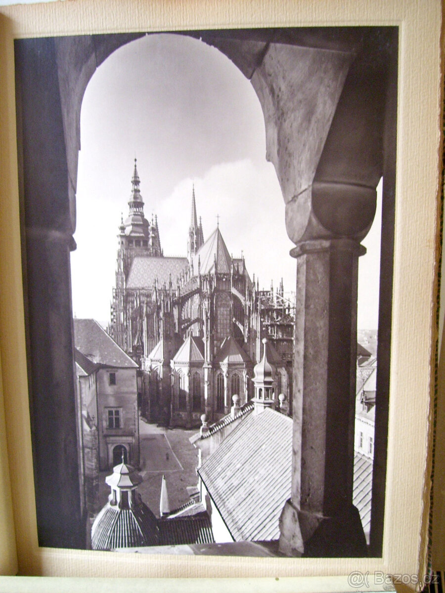 Bibliofilie s fotografiemi - Chalupníčkovi - Pražská katedrá