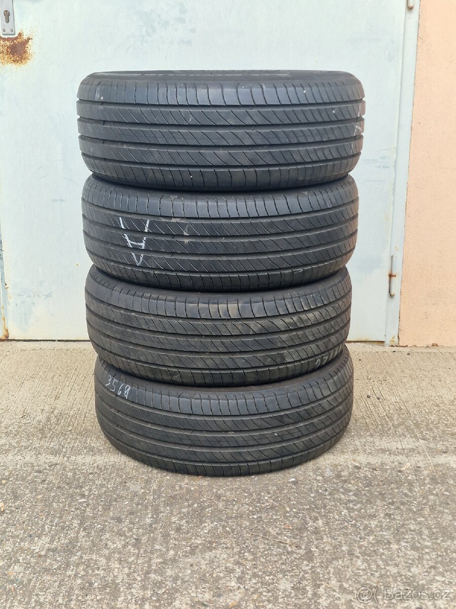 205/55 R16 Letní pneu Michelin Premacy 4