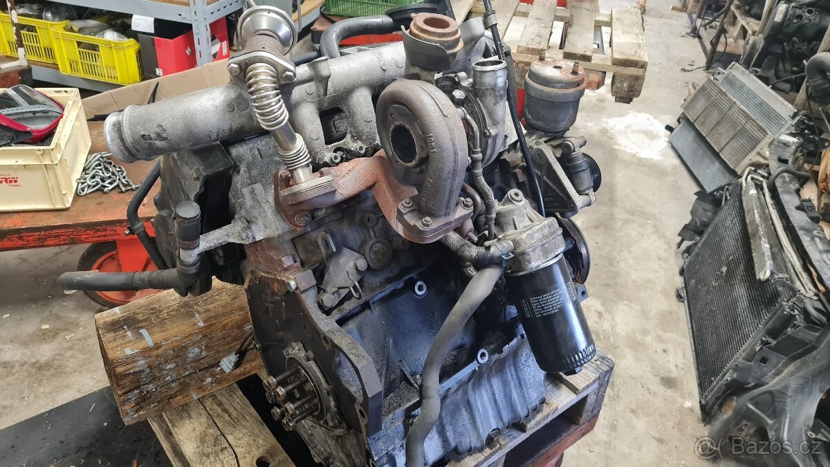 VW T4 2,5tdi 111kW, motor AHY