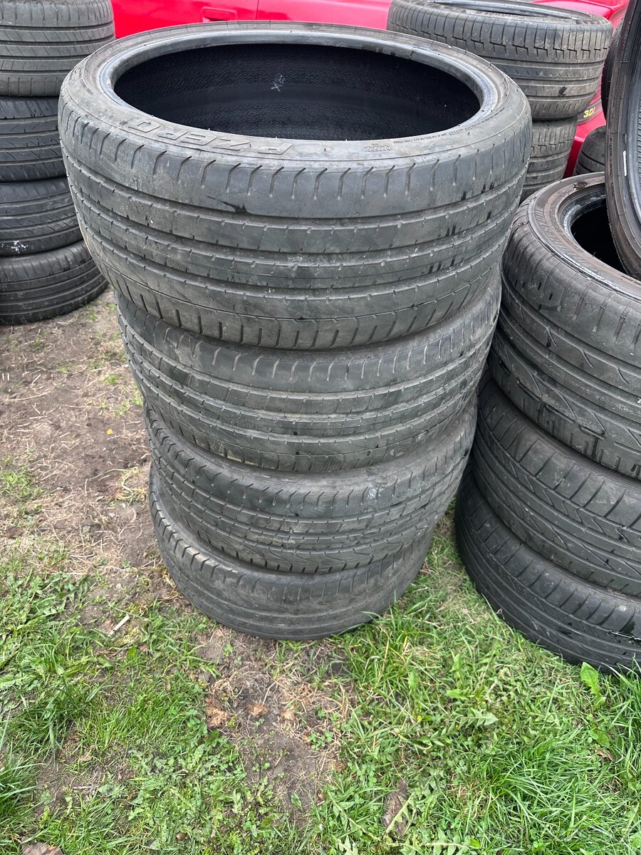 Letní sada pneu 225/35 R19 - Pirelli Pzero