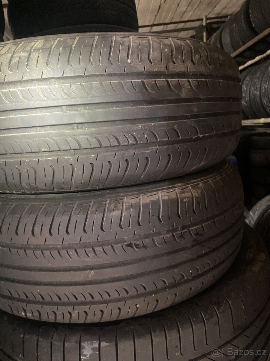 pneu 225/60/17 99H 2.ks