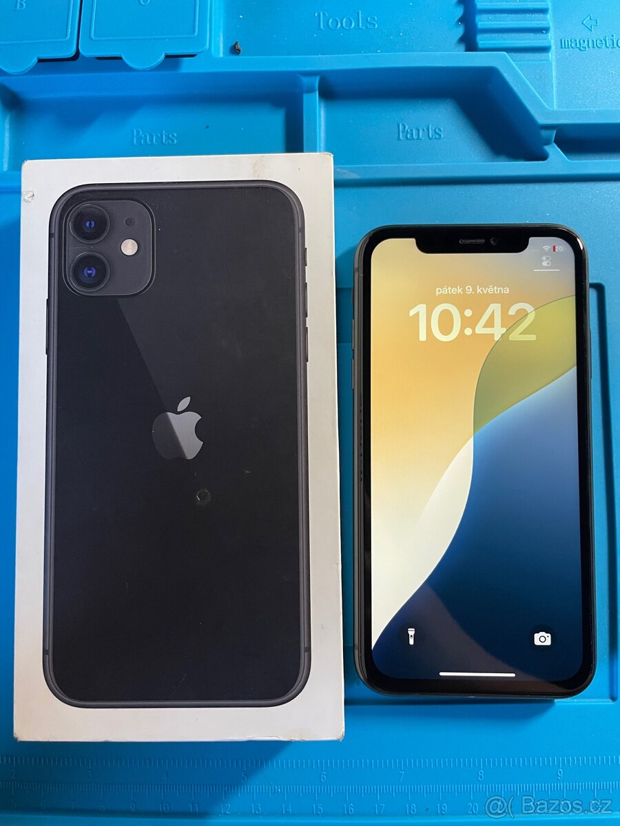iPhone 11 Black 64GB, baterie 100%