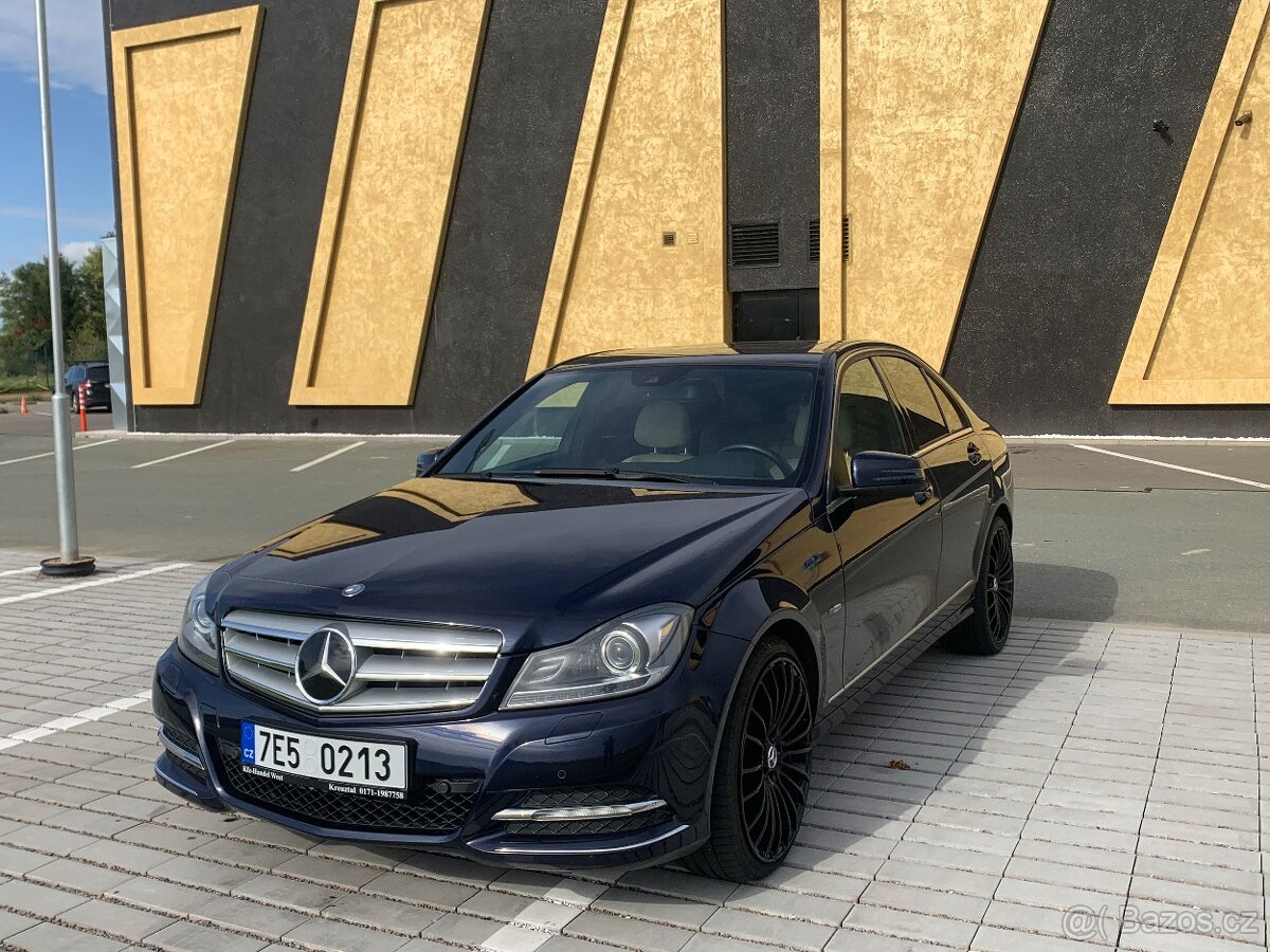 Mercedes Benz C 350 4MATIC V6 Benzín - SEDAN W204 FACELIFT