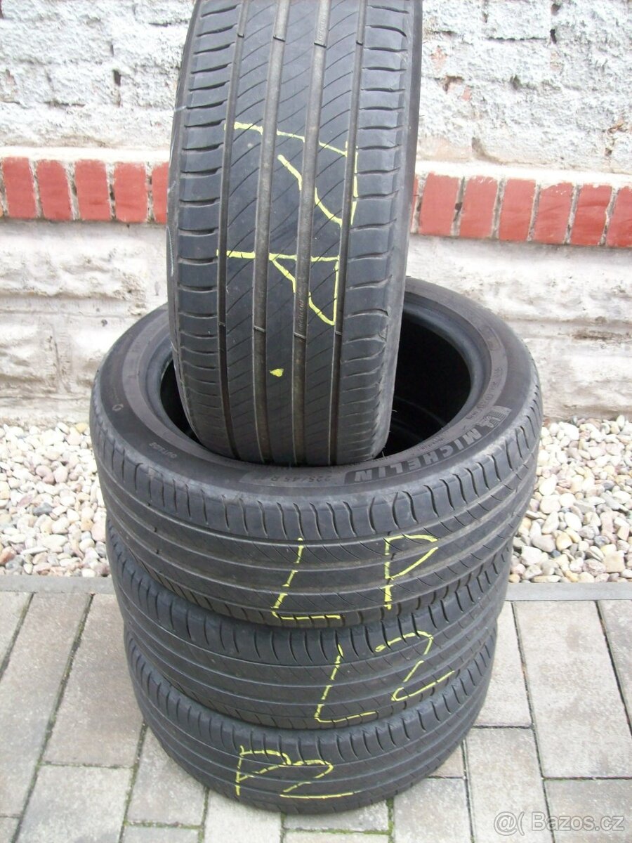 sada letních Michelin 225.45.17