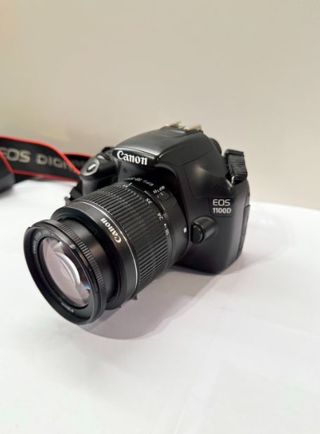 Canon EOS 1100D