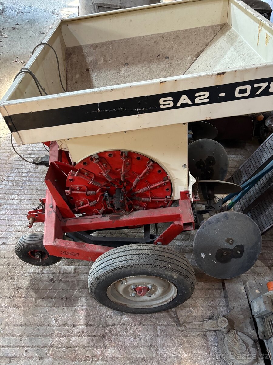 Sazečka brambor SA2-078