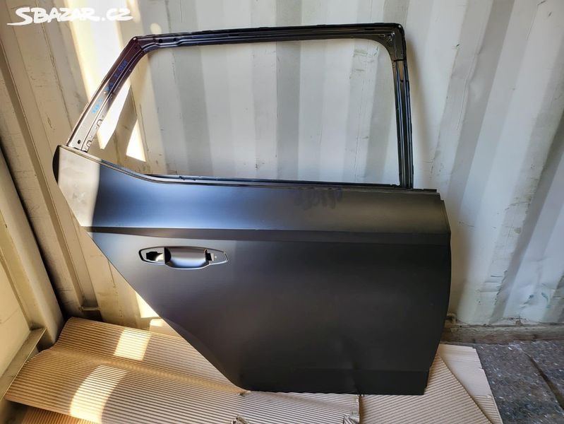 6V6833056A Pravé zadní dveře Škoda Fabia 3 -nové