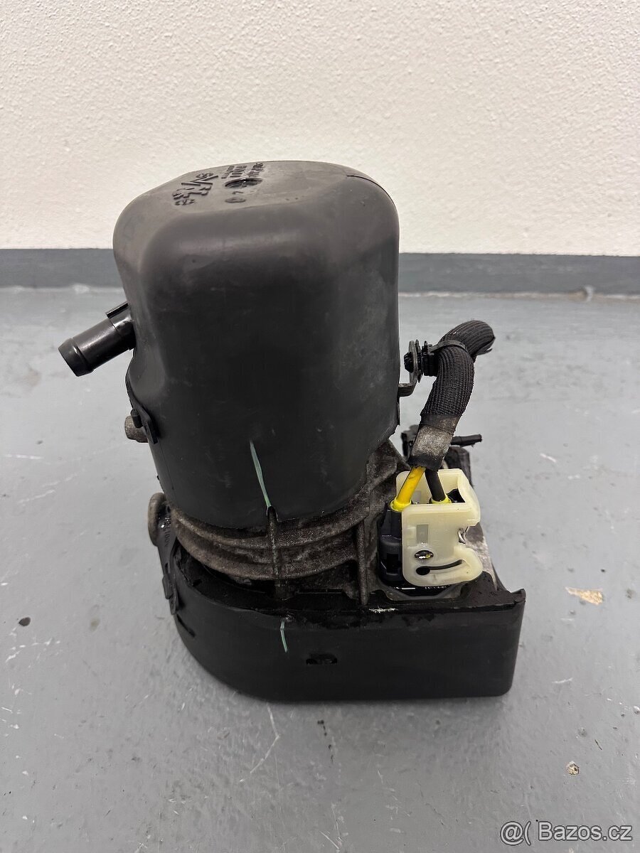 Čerpadlo posilovače řízení TRW 9673173780 Citroen C5