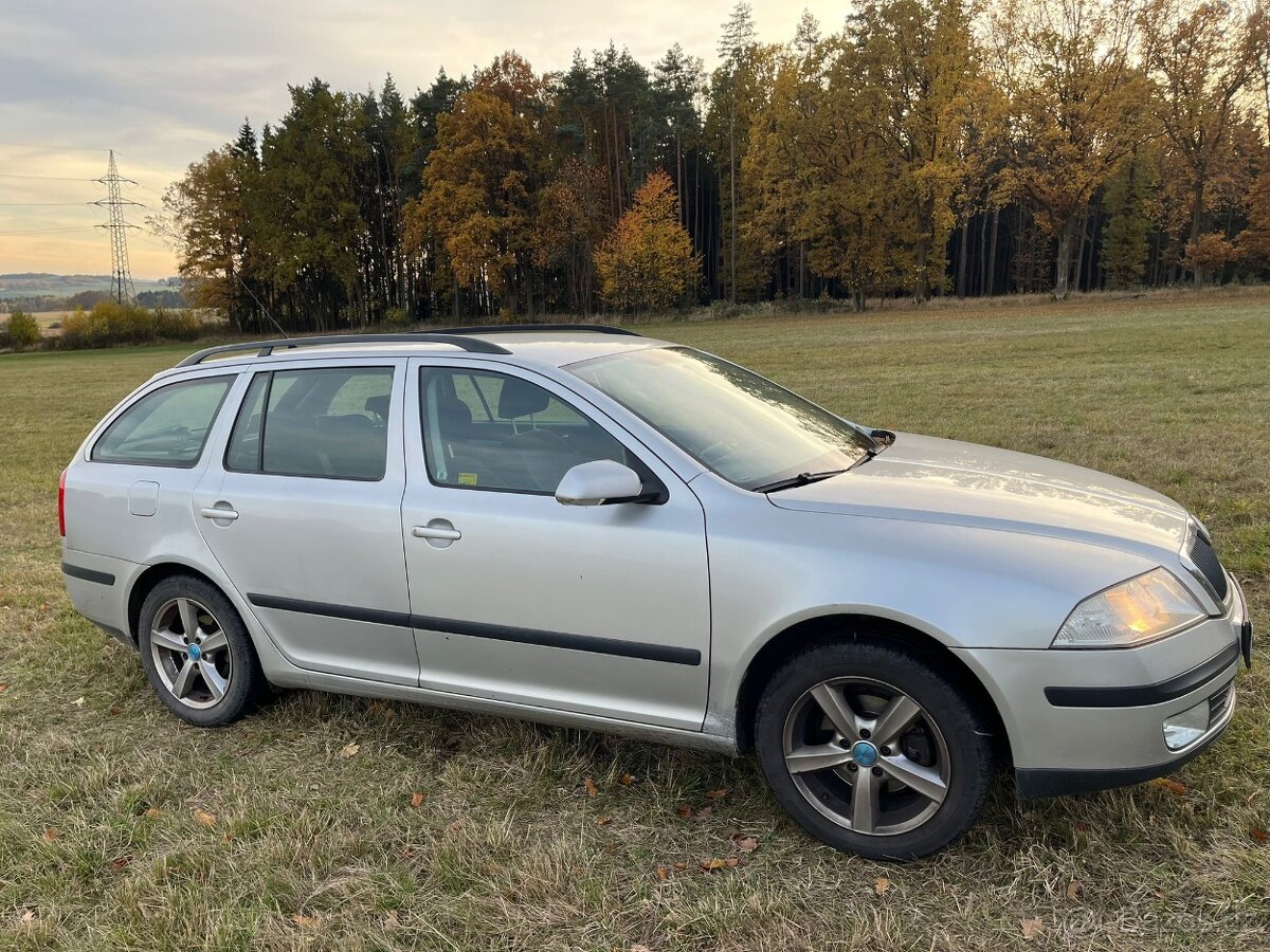 Škoda Octavia Combi II + sada zimních kol