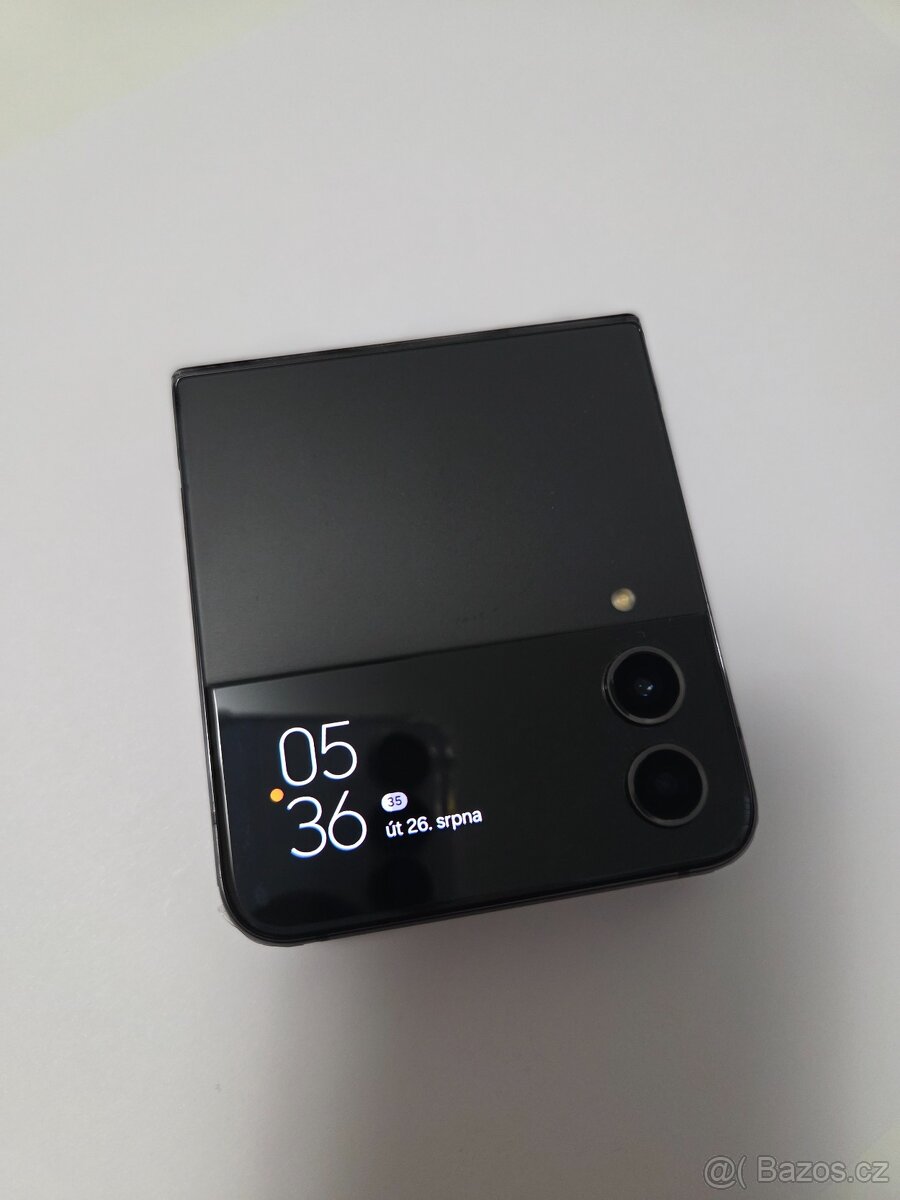 Prodám Samsung Galaxy Z Flip 4 5G 512 GB