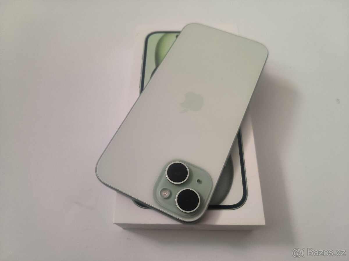 apple iphone 15 128gb Green / Batéria 87%