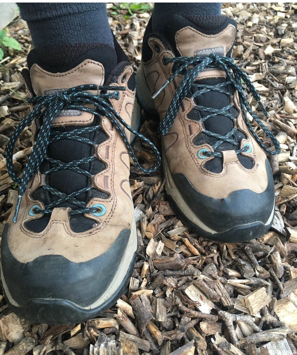 Dámské trekové boty (celoroční)