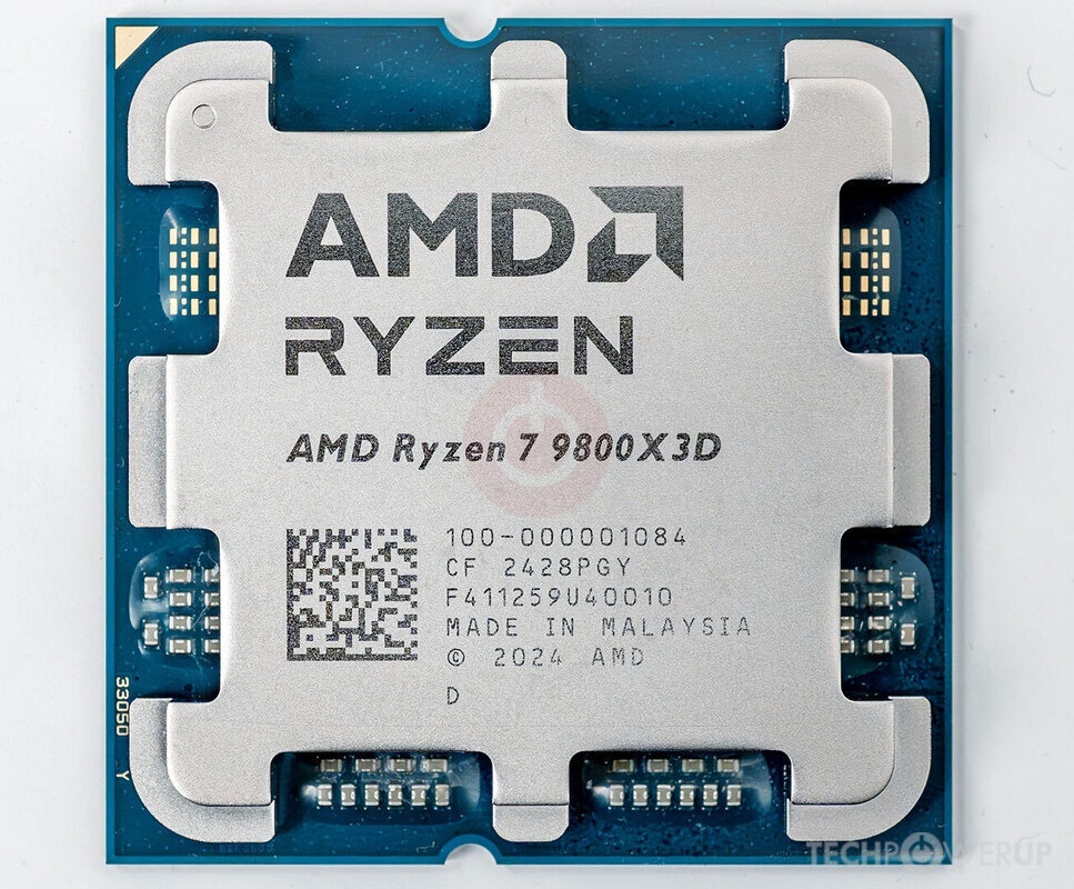 AMD Ryzen 7 9800X3D - nový