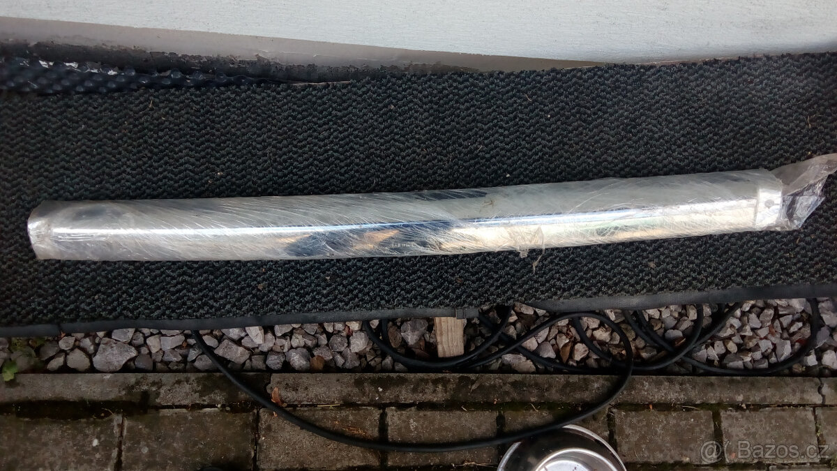 Koupim zadný stredný díl narazniku na skoda 1000MB