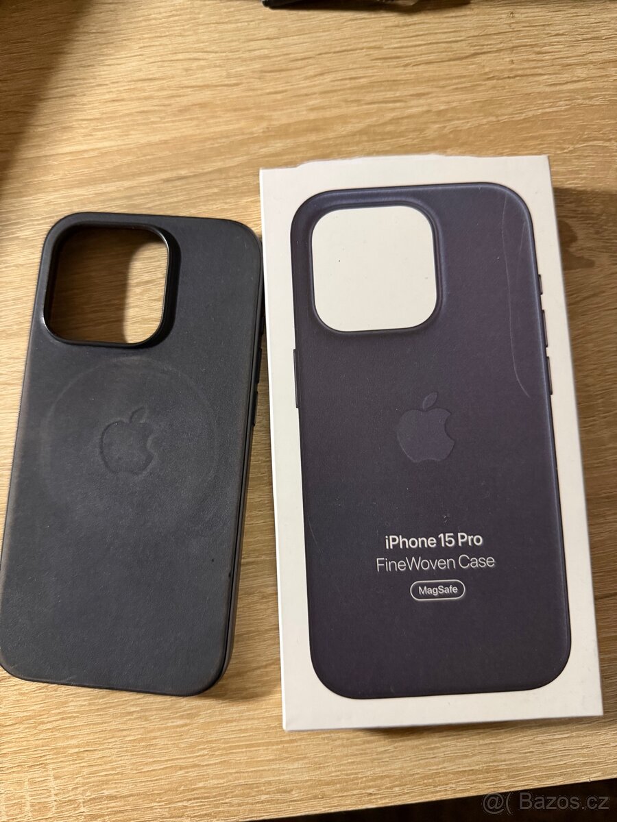Kryt Finewoven pro iPhone 15 Pro