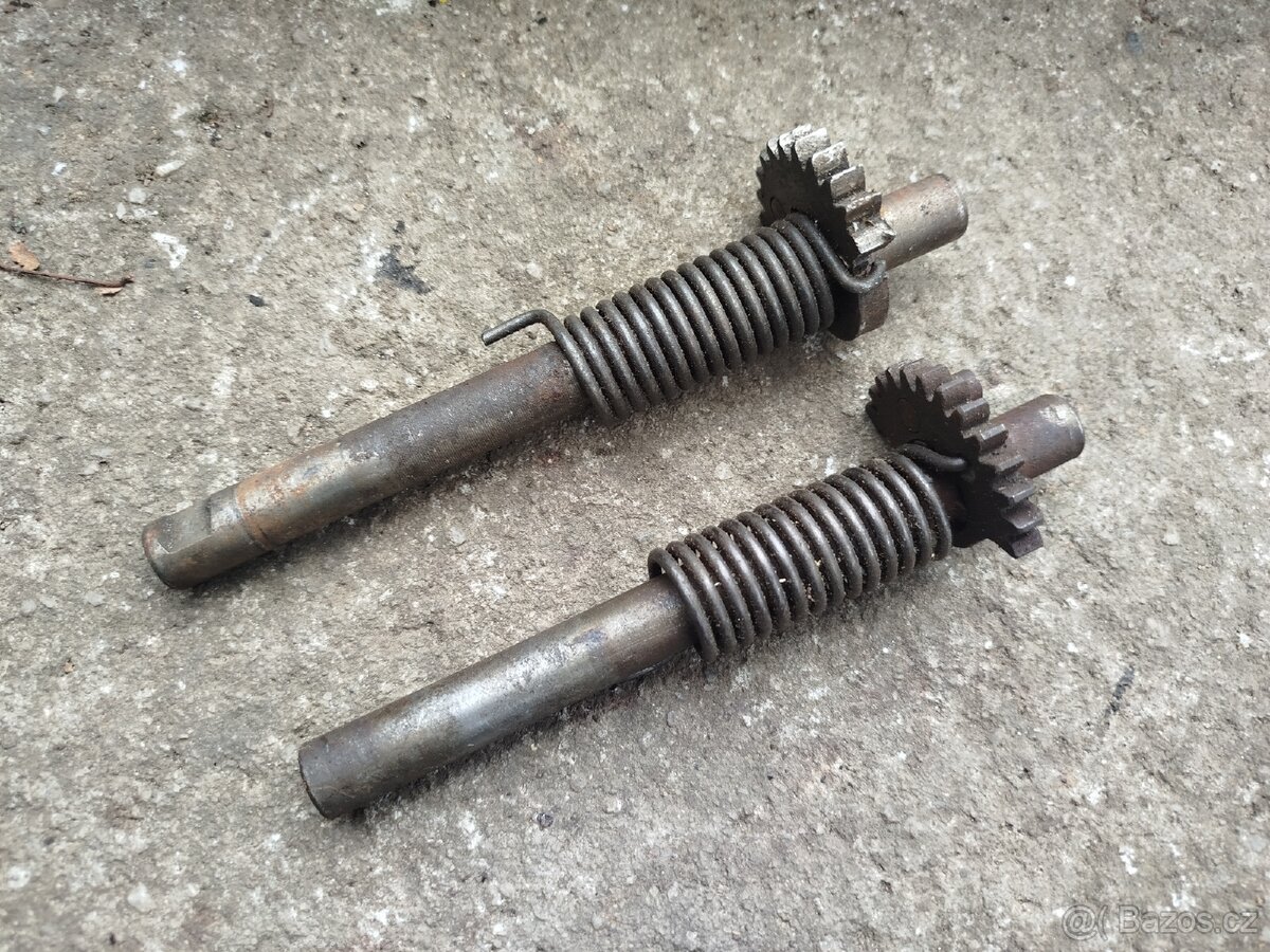 Startovací hřídel pionýr pařez mustang 2ks