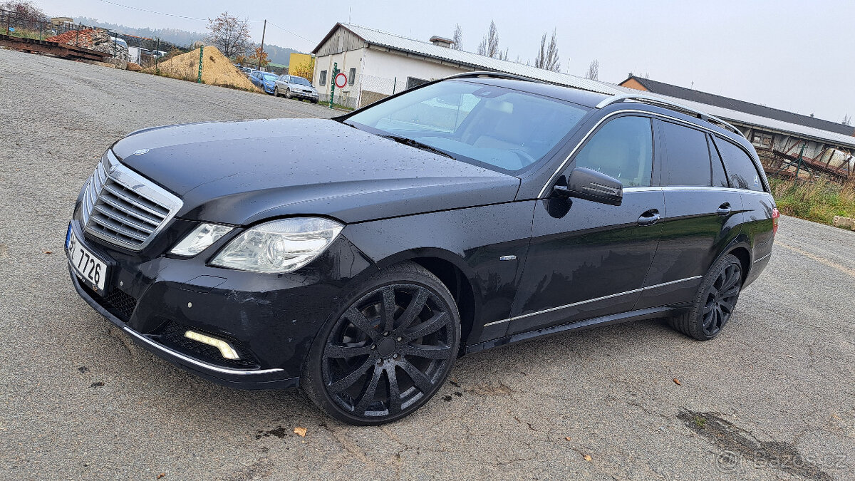 Mercedes-Benz W212 E 220cdi Elegance, r.2010