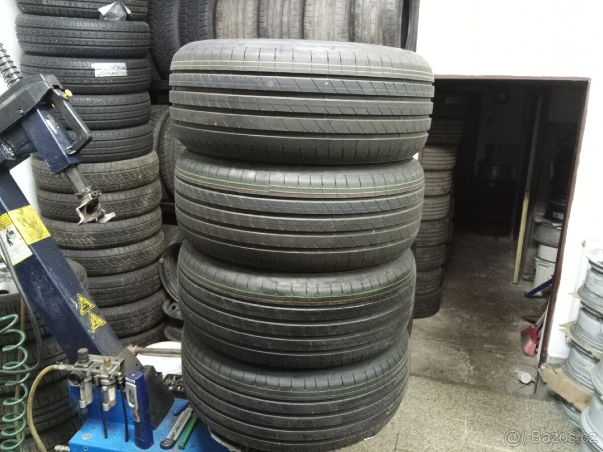 225/45 R18 XL Nové Letní Goodyear Eagle F1