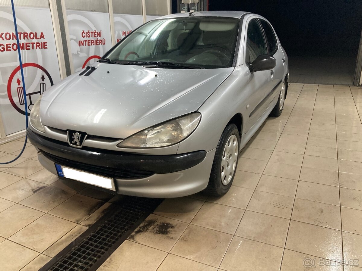 Peugeot 206 1.1i