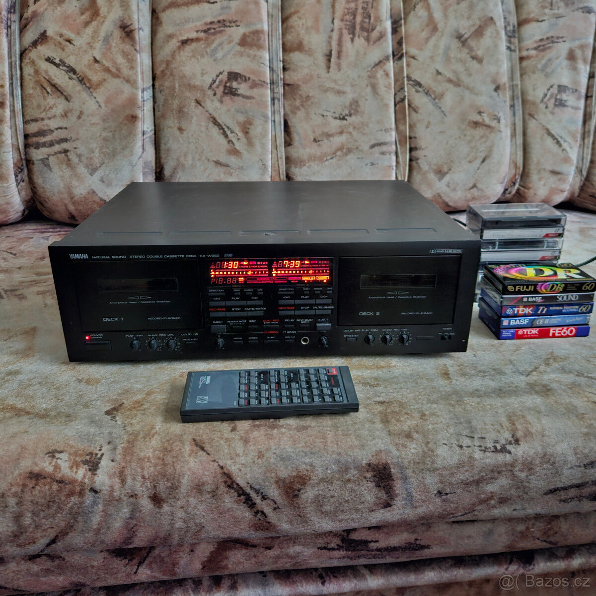 Kazetový magnetofon Yamaha