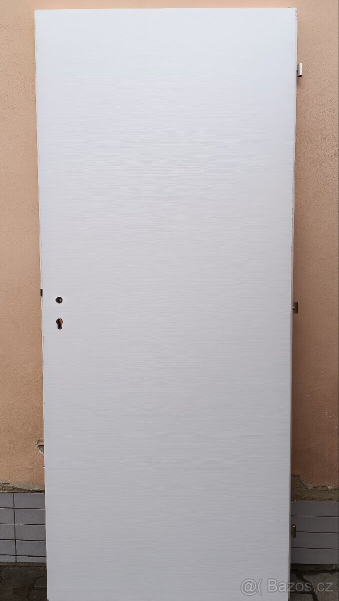 Prodám nové dveře bílé interiérové