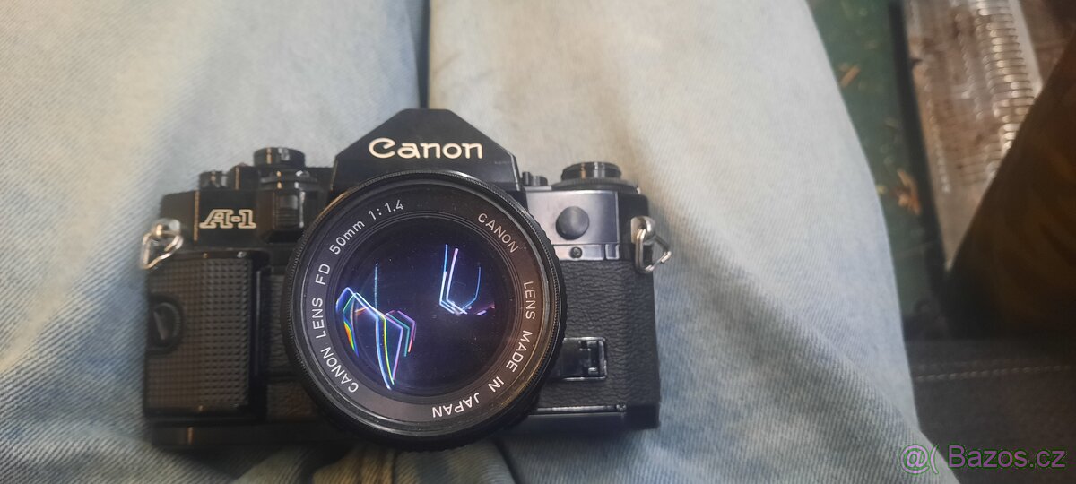 Canon A1 s objektivem 50mm