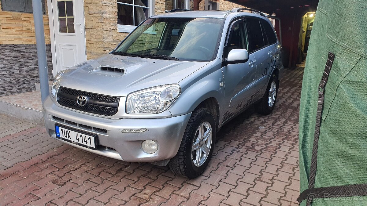 Toyota RAV4 2.0 85kW, 4x4 , r.v.2004