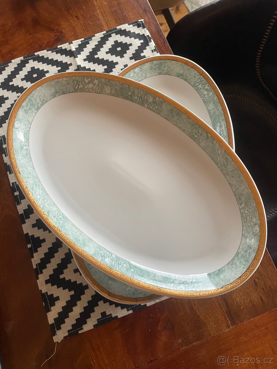Oválný servírovací talíř