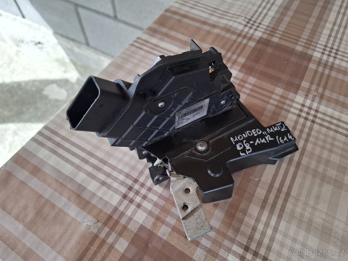 Ford mondeo mk4 zámek dveří LP
