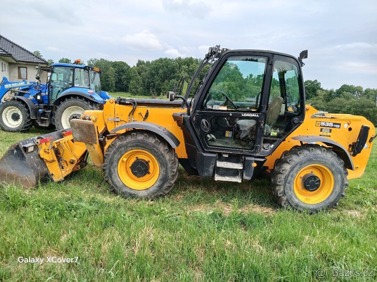 Teleskopický manipulátor, nakladač JCB 535