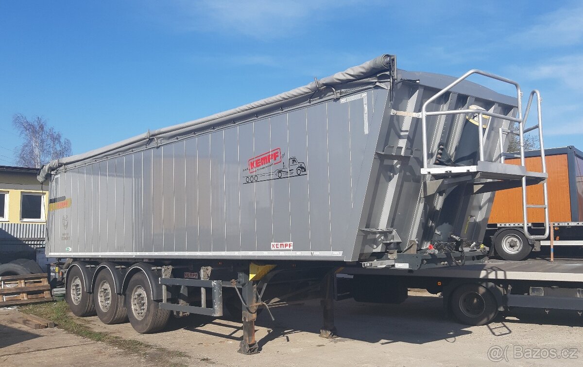 PRONÁJEM / PRODEJ - KEMPF 45 m3 / VIBRÁTOR / houpačka/ rukáv